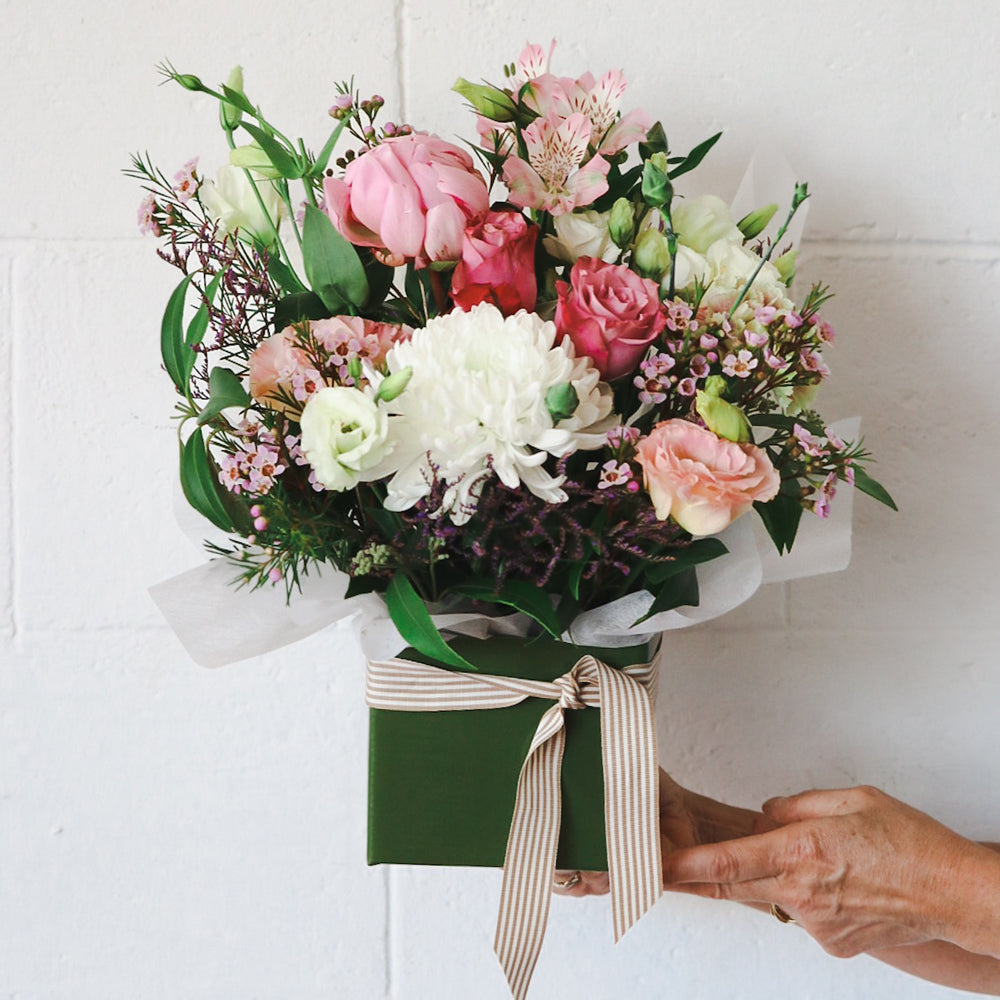 Seasonal Bouquet - Soft & Dreamy
